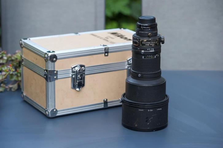 Nikon 300mm f/2.8 AF-D prime tele lens, Audio, Tv en Foto, Fotografie | Lenzen en Objectieven, Zo goed als nieuw, Telelens, Ophalen of Verzenden