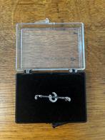 Plastronspeld zilverkleurig, Dieren en Toebehoren, Ophalen of Verzenden, Zo goed als nieuw, Overige typen