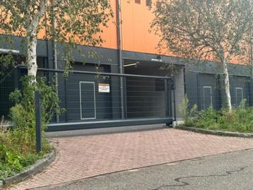 Garagebox/opslagruimte te huur beschikbaar voor biedingen