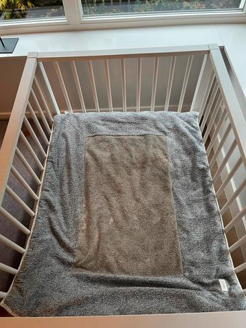 Boxkleed koeka groen/grijs beschikbaar voor biedingen