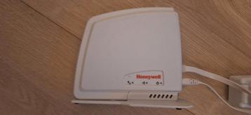 HONEYWELL EVOHOME GATEWAY, RFG100, WIFI ROUTER beschikbaar voor biedingen