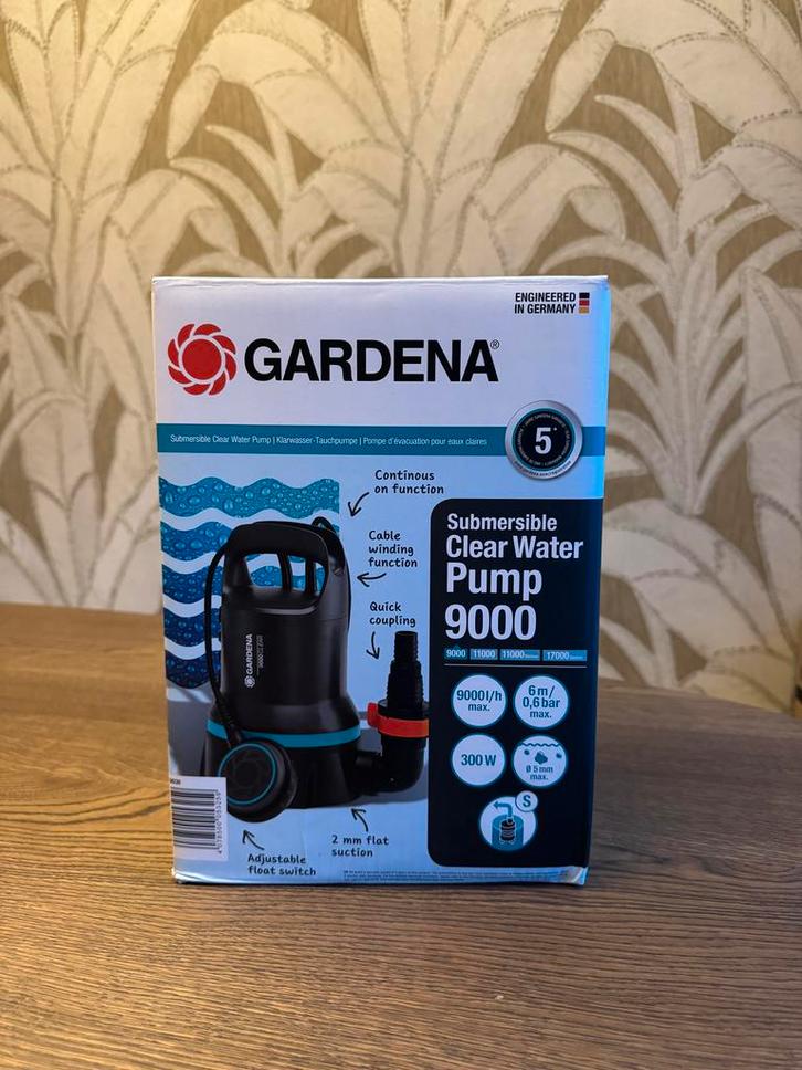 Gardena Dompelpomp 9000, Tuin en Terras, Waterpompen, Zo goed als nieuw, Elektrisch, Dompelpomp, Ophalen of Verzenden
