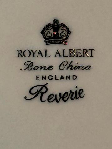 Royal Albert Reverie Sevies beschikbaar voor biedingen