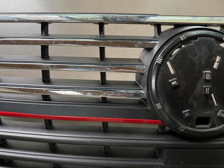 VW T6.1 oem grill met chrome en GTI rode striping, Auto diversen, Tuning en Styling, Ophalen