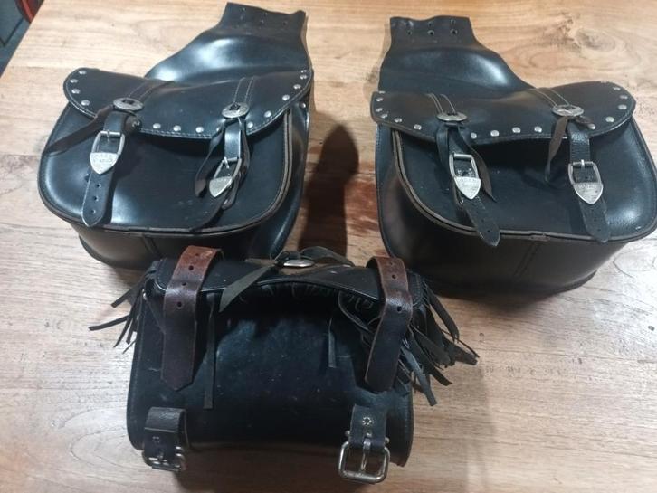 Zwaar tuiglederen zijtassen en toolrol, Motoren, Accessoires | Koffers en Tassen, Ophalen of Verzenden