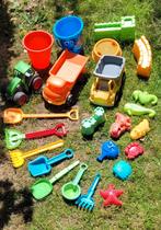 24 plastic zandbak-/strandspeeltjes, Ophalen of Verzenden, Gebruikt