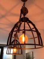 Te koop: 2 industriele zwarte hanglampen (Praxis), Huis en Inrichting, Lampen | Hanglampen, Ophalen, Gebruikt, Industrieel, Metaal