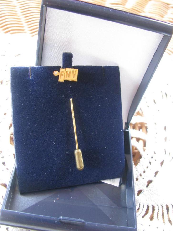 FNV speld + diamant, Verzamelen, Speldjes, Pins en Buttons, Nieuw, Speldje of Pin, Overige onderwerpen, Ophalen of Verzenden