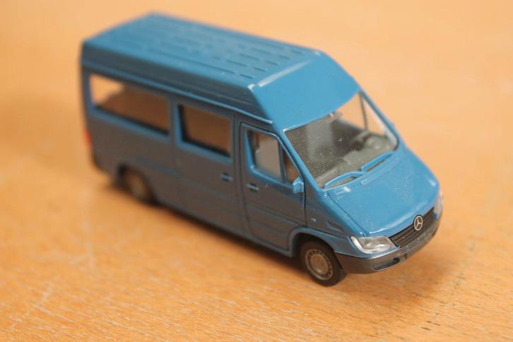 Wiking Mercedes Sprinter met verhoogd dak., Hobby en Vrije tijd, Modelauto's | 1:87, Zo goed als nieuw, Bus of Vrachtwagen, Wiking