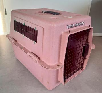 Vari Kennel transportbox. Mag weg t.e.a.b. beschikbaar voor biedingen