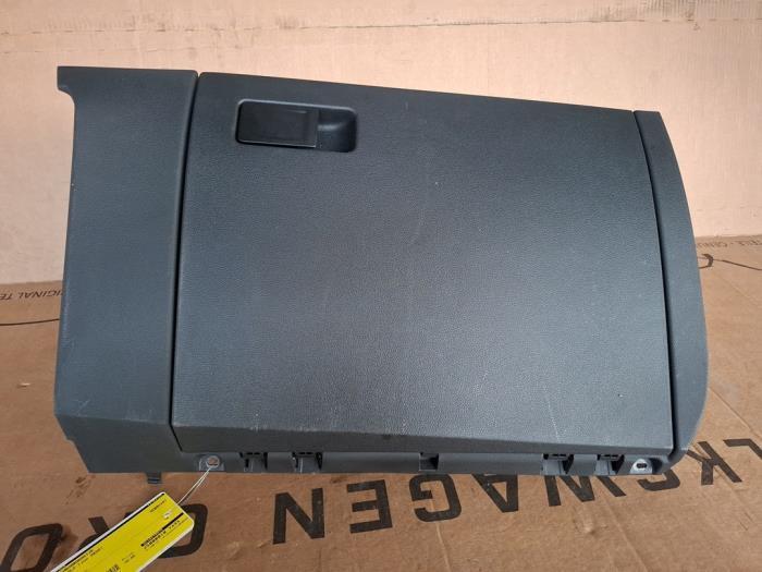 Dashboardkastje van een Volkswagen Polo, Auto-onderdelen, Dashboard en Schakelaars, Volkswagen, Gebruikt, 3 maanden garantie, Verzenden