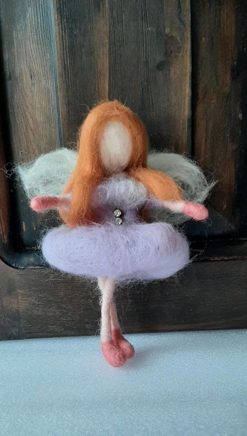 Genaaldvilt engeltje lila wol naaldvilten Engel handgemaakt, Hobby en Vrije tijd, Vilt, Nieuw, Wolvilt, Ophalen of Verzenden