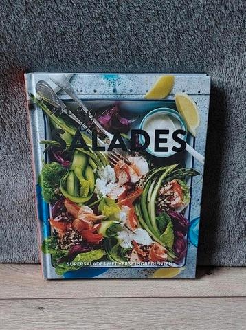 KOOKBOEK Mega SALADES🙂 beschikbaar voor biedingen