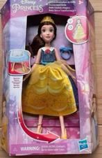Belle Disney Prinses Pop - Draaibare Jurk - Nieuw!, Ophalen of Verzenden, Assepoester of Belle, Zo goed als nieuw, Beeldje of Figuurtje