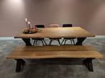handgemaakte geborstelde eikentafel. Met bijpassend bankje., Huis en Inrichting, Ophalen of Verzenden