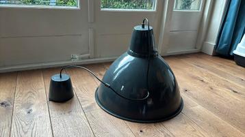 Ronde industriële lamp