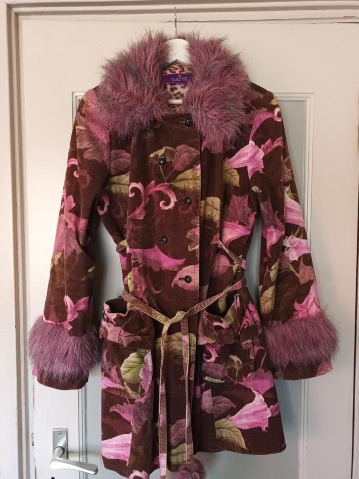 Unieke Daite velours jas met pantervoering Maat 42, Kleding | Dames, Jassen | Winter, Zo goed als nieuw, Maat 42/44 (L), Bruin