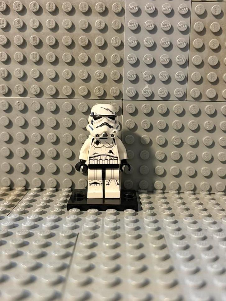 LEGO STORMTROOPER DAMAGED, Verzamelen, Star Wars, Zo goed als nieuw, Actiefiguurtje, Ophalen of Verzenden