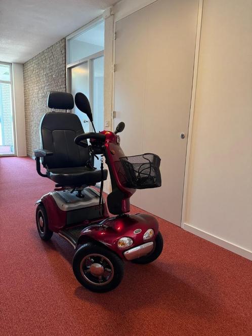 Rode Scootmobiel, type Shoprider 889SLBF, Diversen, Brommobielen en Scootmobielen, Gebruikt, Shoprider, 36 t/m 45 km, 16 km/u of meer