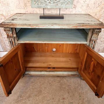 Blauwe kast,Mooi handbeschilderde tvkast/ vintage dressoir  beschikbaar voor biedingen