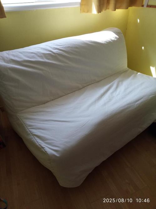 Slaapbank, Huis en Inrichting, Slaapkamer | Slaapbanken, Gebruikt, 140 cm, 200 cm, Tweepersoons, Wit, Ophalen