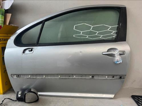 Linker voordeur Peuge + spiegel, wielkuip, reservewielhouder, Auto-onderdelen, Overige Auto-onderdelen, Ophalen of Verzenden
