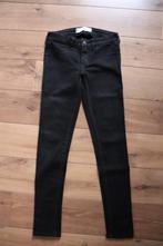 Zwarte jeans, merk Hollister, mt. W25/L31 (1R), Hollister, Ophalen of Verzenden, W27 (confectie 34) of kleiner, Zo goed als nieuw