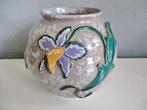 Regina Gouda vaas met Iris bloem decor jaren veertig, Antiek en Kunst, Ophalen of Verzenden