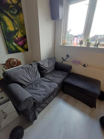 Ikea Ektorp 2-zitsbank met poef - afbeelding 1