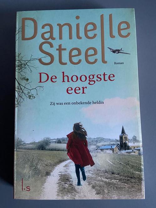 2 boeken Danielle Steel, Boeken, Romans, Zo goed als nieuw, Amerika, Verzenden