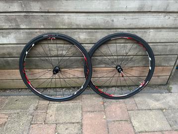 FFWD F2R full carbon wielset beschikbaar voor biedingen