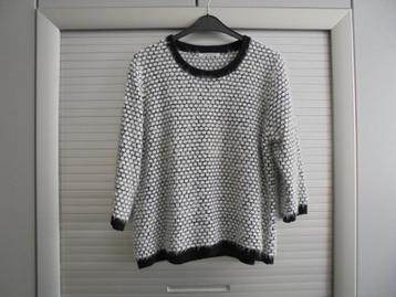 trui maat 48 wit/zwart Christine Laura beschikbaar voor biedingen