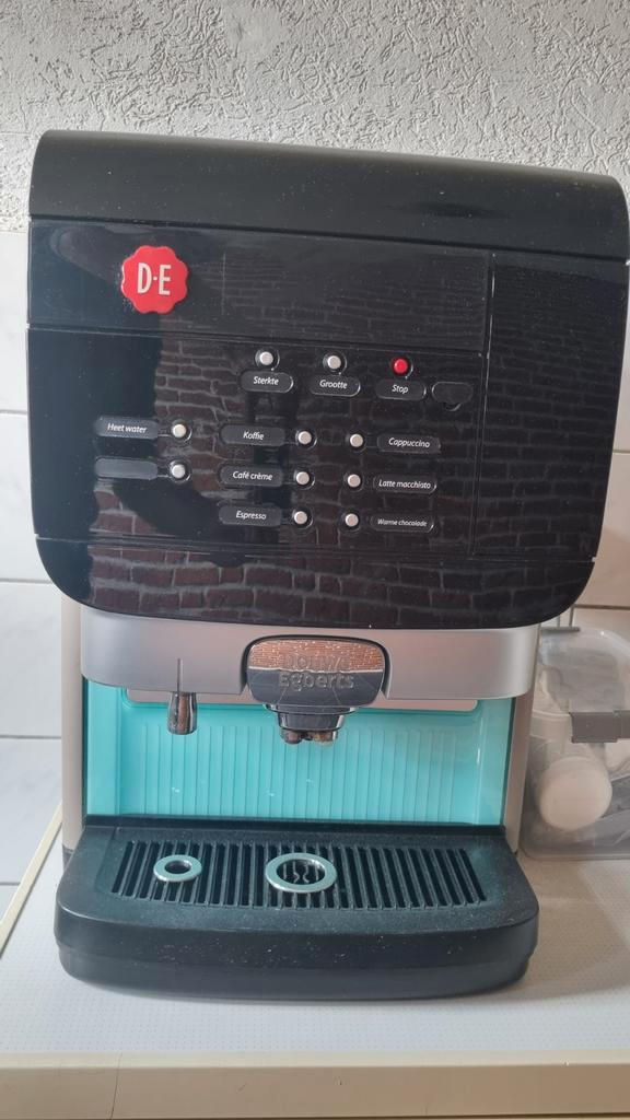 Douwe Egberts Koffiemachine, Witgoed en Apparatuur, Koffiezetapparaten, Gebruikt, Overige typen, Koffiemachine, 10 kopjes of meer