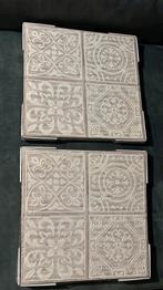 2x nieuwe wanddecoratie canvas tegelmotief 30x30 cm, Ophalen, Nieuw