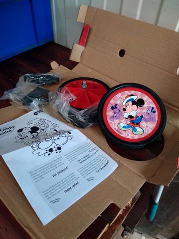 Zijwielen  MICKEY MOUSE  opdruk  fiets jongen  of meisje beschikbaar voor biedingen