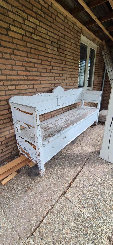 Brocante houten klepbank, Huis en Inrichting, Banken | Bankstellen, Gebruikt, Rechte bank, Vierpersoons of meer, 200 tot 250 cm