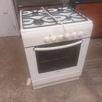 Mooie oven werk prima, Zo goed als nieuw, Gas, 4 kookzones, Ophalen of Verzenden