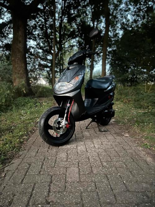 Vivacity 70cc dr ook te ruil, Fietsen en Brommers, Scooters | Peugeot, Zo goed als nieuw, Vivacity, Maximaal 45 km/u, Tweetakt