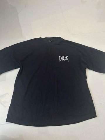Shirt merk beschikbaar voor biedingen