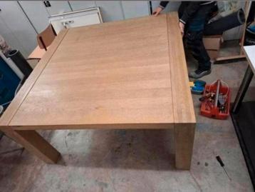 Eikenhouten (Vergader)Tafel 150x150 beschikbaar voor biedingen