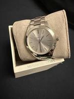 Michael Kors horloge zilver, Sieraden, Tassen en Uiterlijk, Horloges | Dames, Overige merken, Staal, Ophalen of Verzenden, Zo goed als nieuw