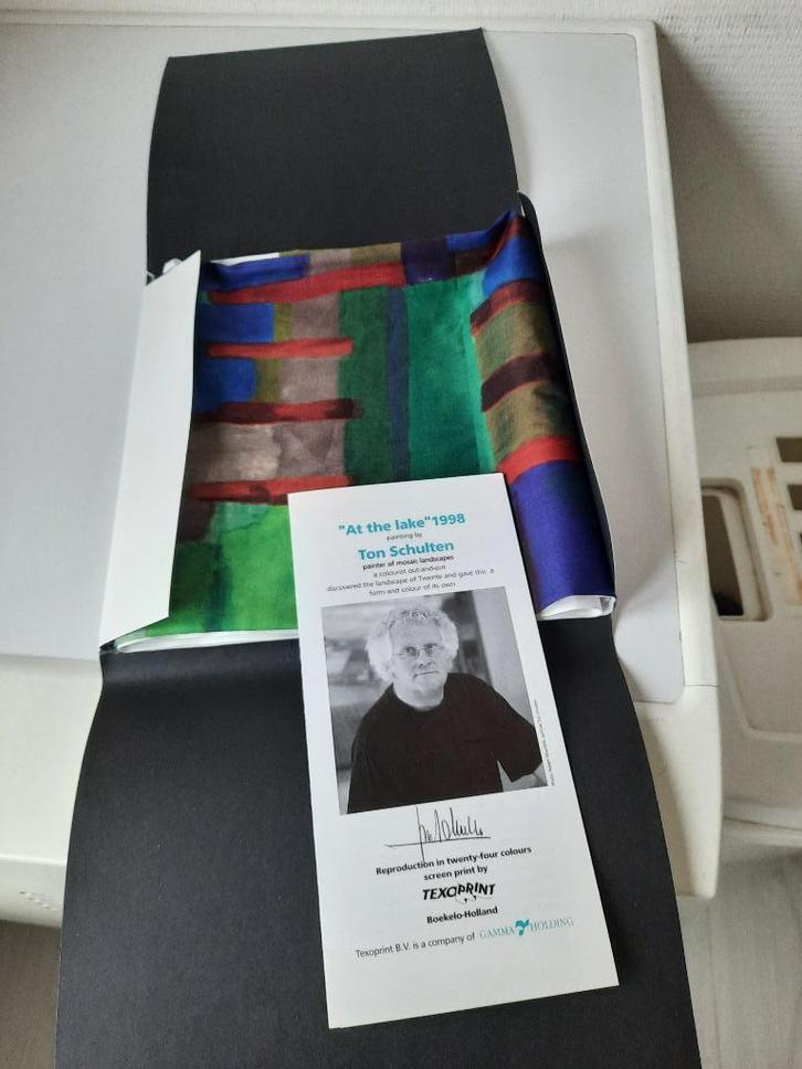 Reproductie op textiel van Ton Schulten, Antiek en Kunst, Kunst | Litho's en Zeefdrukken, Ophalen