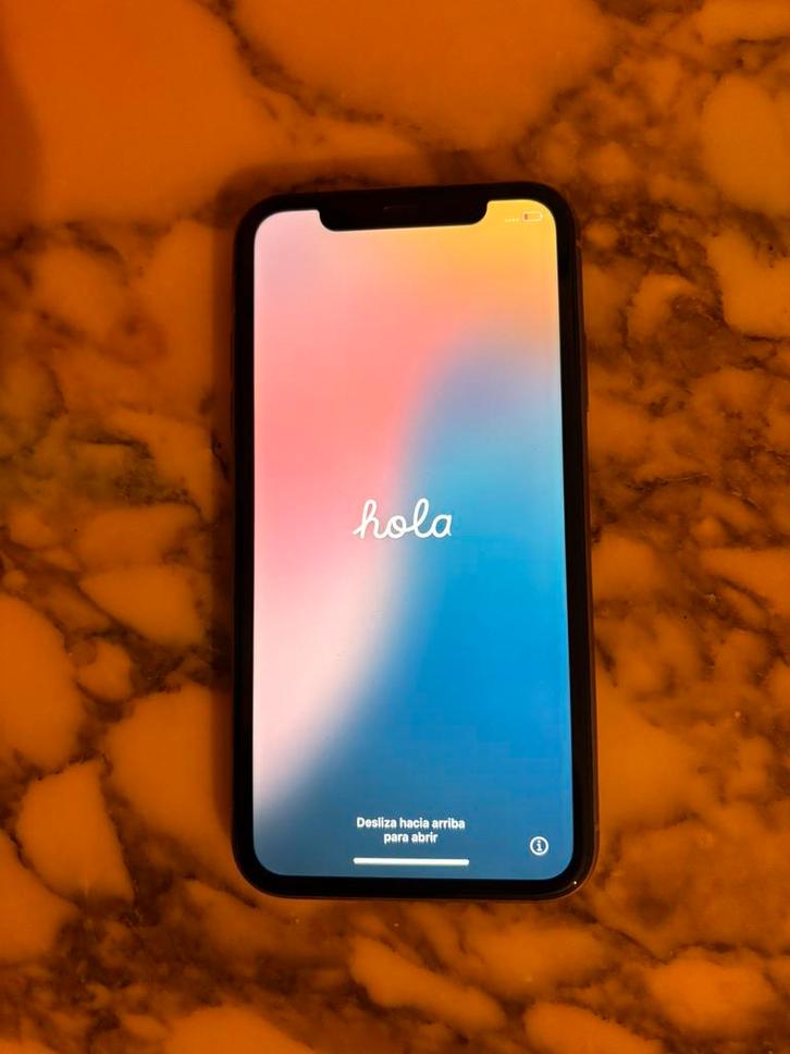 Iphone 11 - 64 gb - paars (moet snel weg), Telecommunicatie, Mobiele telefoons | Apple iPhone, Gebruikt, 64 GB, Zonder abonnement