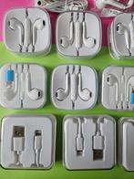 Diverse nieuw in verpakking oortjes/usb kabel iPhone€8,50Pst, Telecommunicatie, Mobiele telefoons | Telefoon-opladers, Ophalen of Verzenden