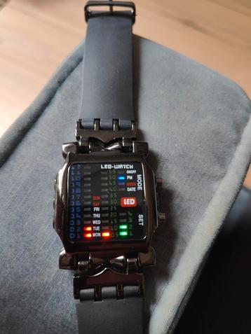 Vintage / retro led horloge / ledwatch. 80s knightrider  beschikbaar voor biedingen