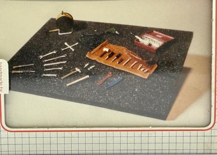 Gereedschapset 1/43 Kit New, Hobby en Vrije tijd, Modelbouw | Auto's en Voertuigen, Nieuw, Overige typen, 1:32 tot 1:50, Overige merken