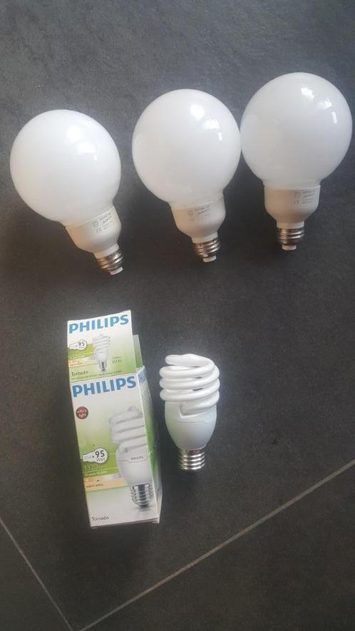 Spaarlampen Philips ecotone ambiance en Philips Tornado, Huis en Inrichting, Lampen | Losse lampen, Zo goed als nieuw, Spaarlamp