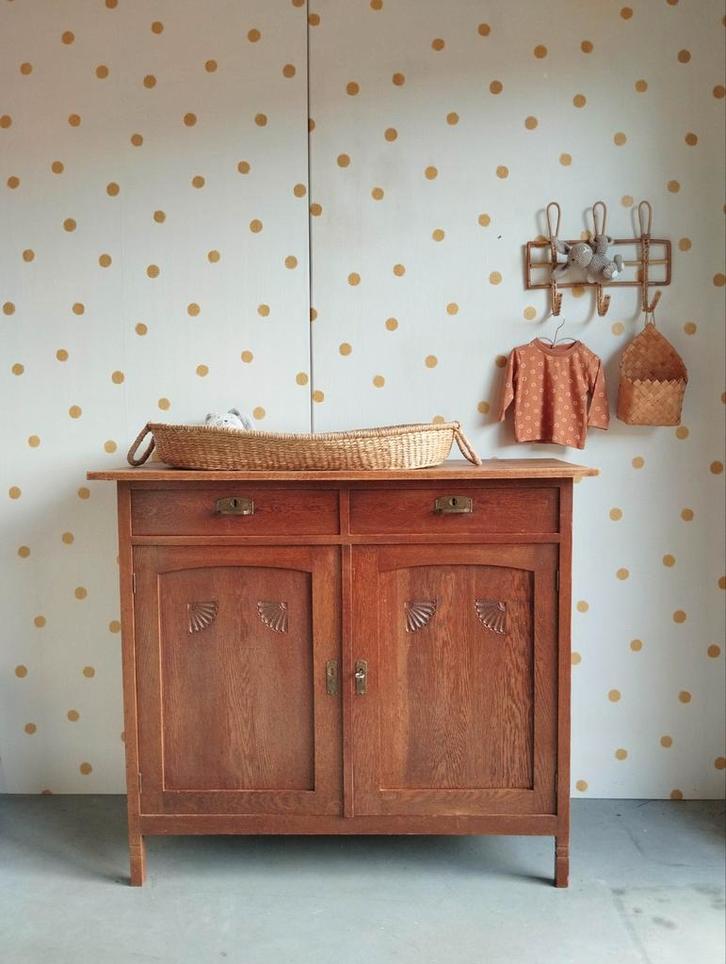Vintage commode van eikenhout / Art Deco / bezorgen mogelijk, Kinderen en Baby's, Kinderkamer | Commodes en Kasten, Zo goed als nieuw