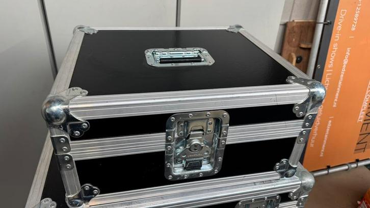 Technocase koffer / flightcaee rookmachine of mengpaneel, Muziek en Instrumenten, Behuizingen en Koffers, Zo goed als nieuw, Trompet