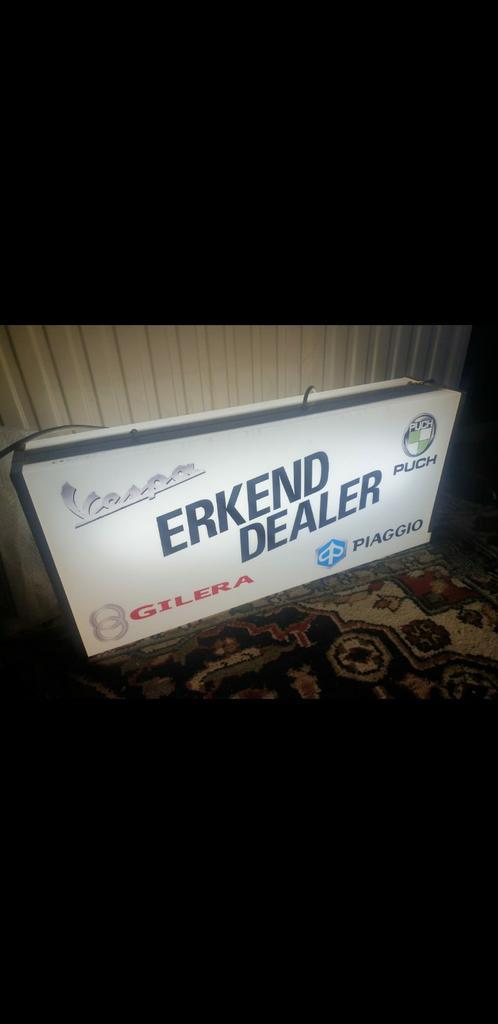 GEZOCHT Piaggio / Malossi reclame, Verzamelen, Merken en Reclamevoorwerpen, Zo goed als nieuw, Reclamebord, Ophalen of Verzenden